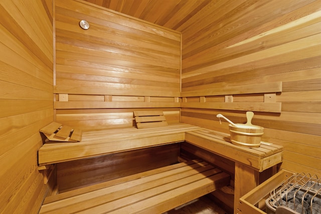 view of sauna / steam room