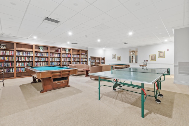 rec room with visible vents, recessed lighting, and carpet