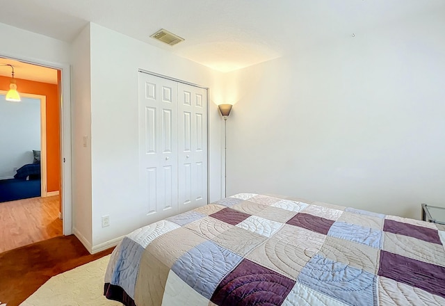 bedroom with a closet