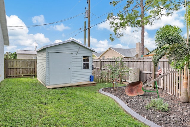 view of yard with a storage shed