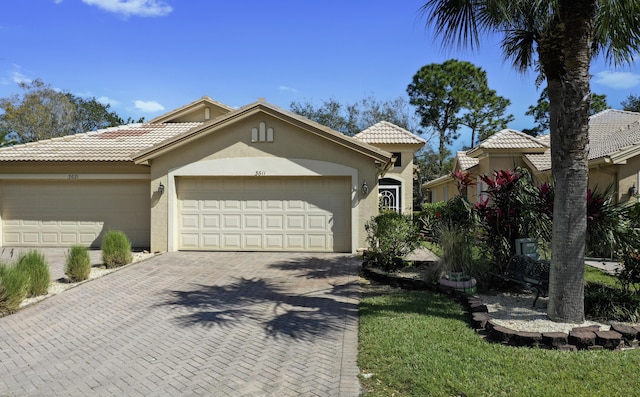 view of front of house featuring a garage