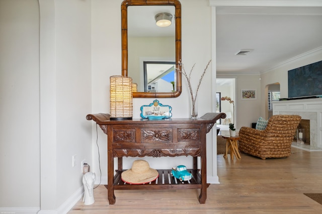 room details featuring hardwood / wood-style flooring and ornamental molding