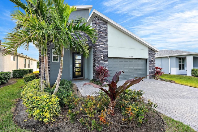 view of front facade with a garage