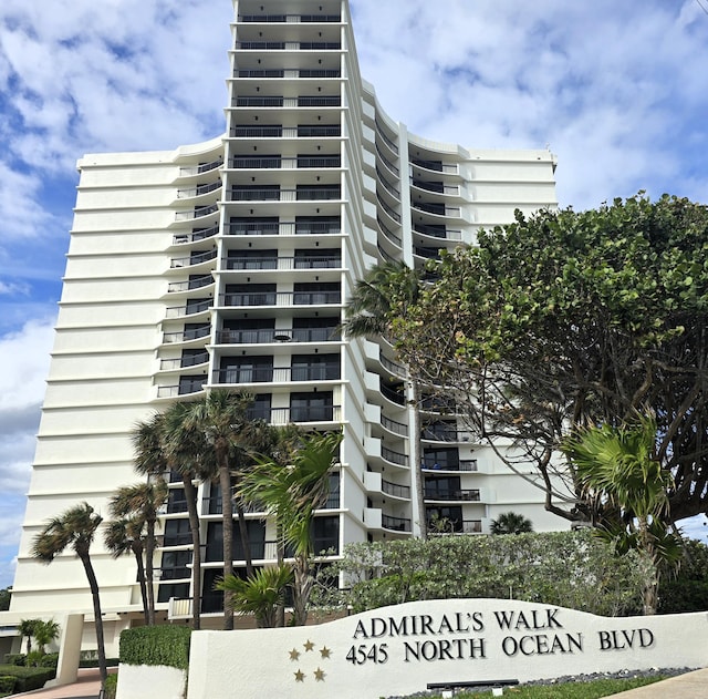 view of building exterior