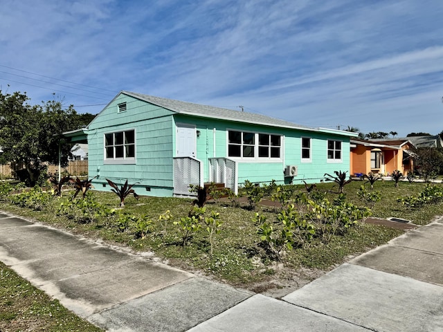 view of front of property