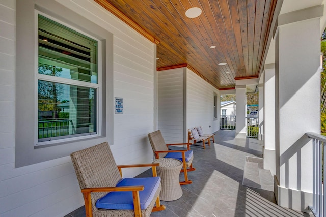 view of patio / terrace with covered porch