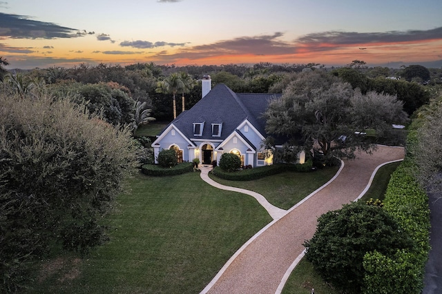 view of aerial view at dusk