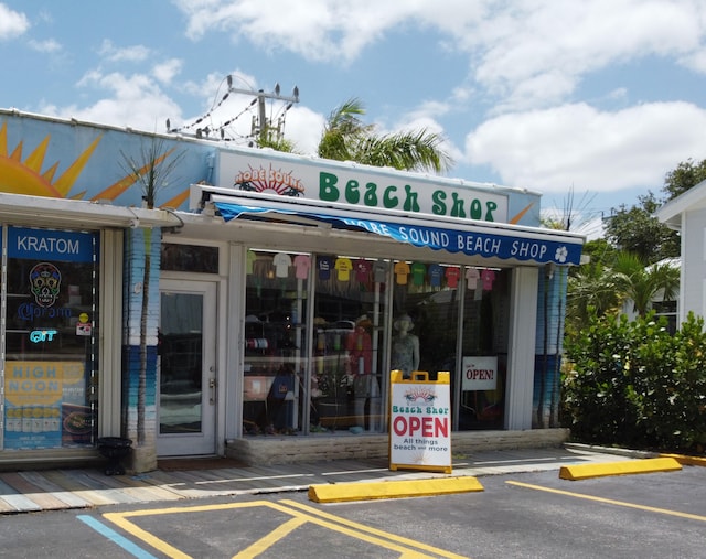 9315 SE Athena St, Hobe Sound, FL 33455 - view of commercial location featuring uncovered parking