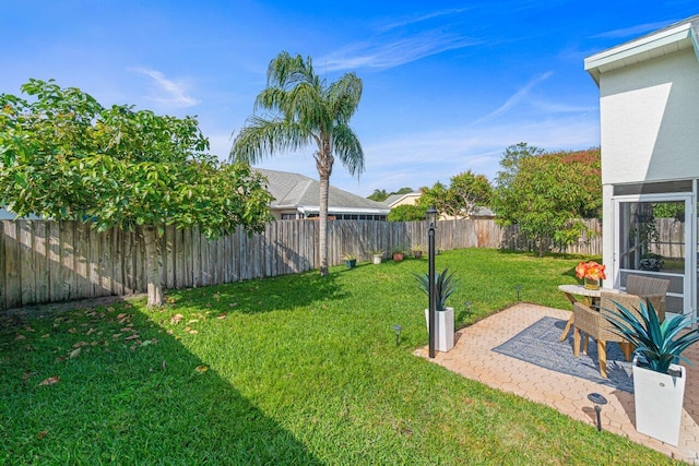 view of yard featuring a patio