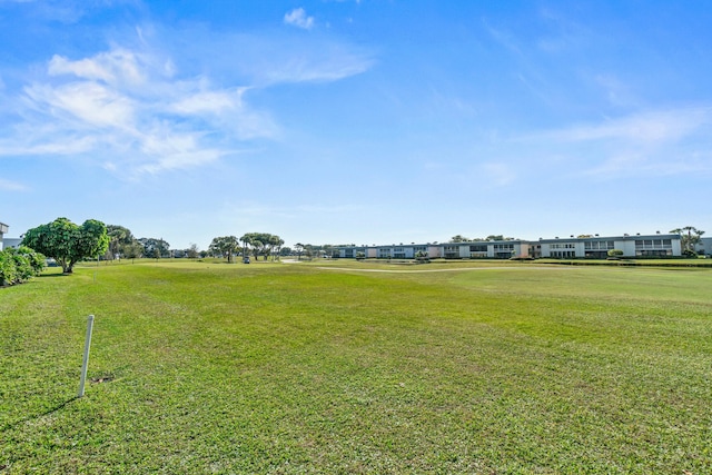 exterior space featuring a lawn