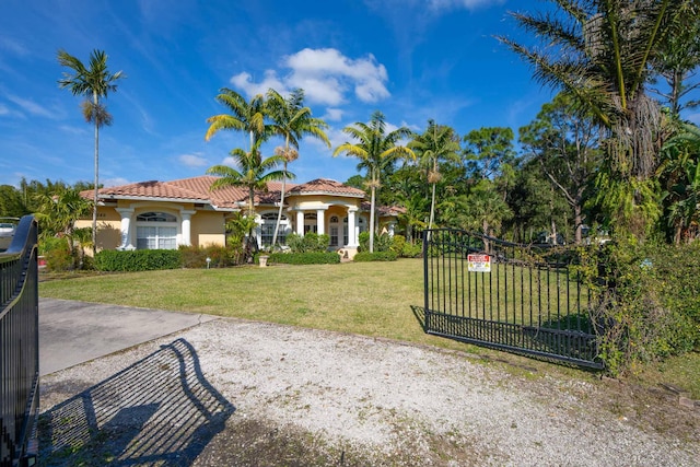 view of front of home with a front yard