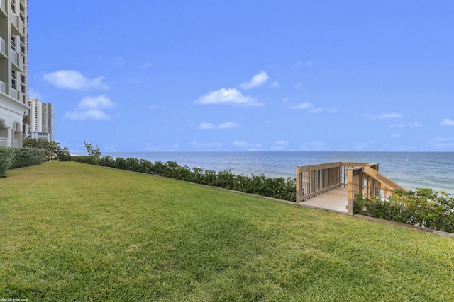 view of yard with a water view