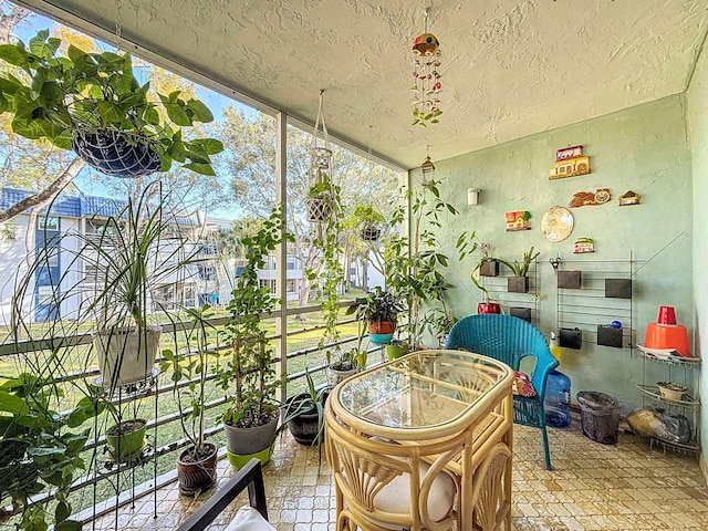 view of sunroom / solarium