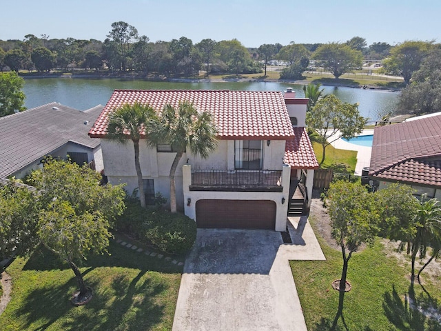 bird's eye view with a water view