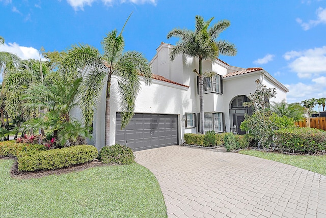 view of mediterranean / spanish-style house