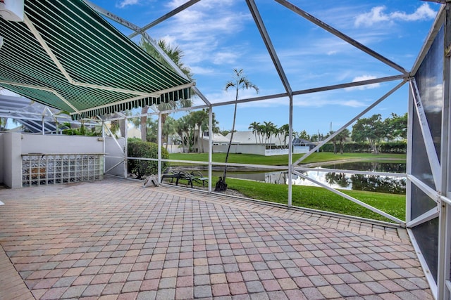 9158 Heathridge Dr, West Palm Beach, FL 33411 - view of patio featuring a water view