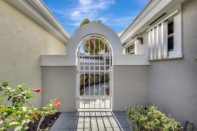 9158 Heathridge Dr, West Palm Beach, FL 33411 - view of entrance to property