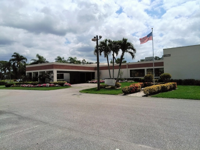 view of building exterior