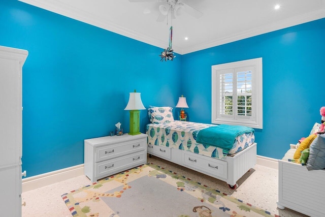 bedroom with baseboards, ornamental molding, ceiling fan, and recessed lighting