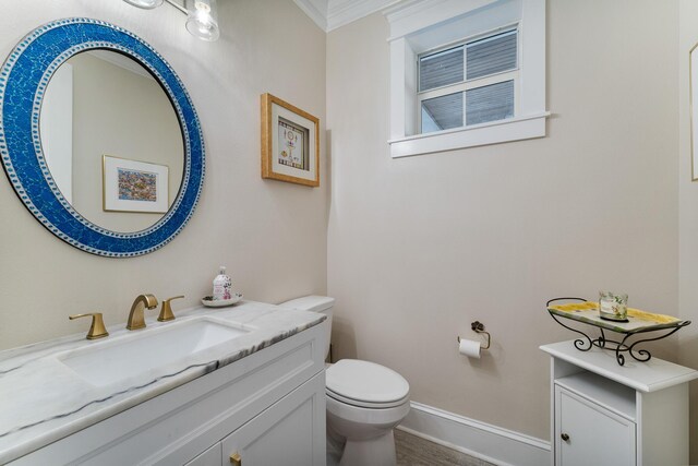 playroom featuring crown molding, dark hardwood / wood-style floors, and pool table