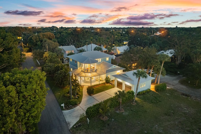 view of aerial view at dusk