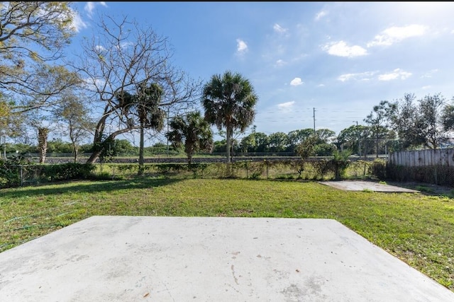 view of yard with a patio area