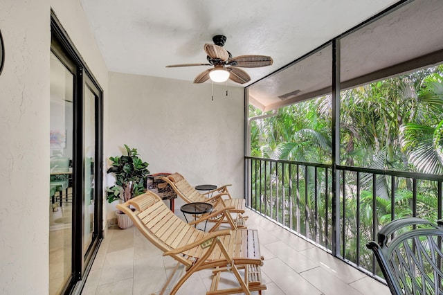 balcony featuring ceiling fan