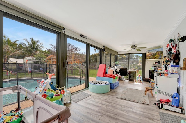 view of sunroom / solarium