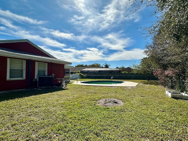 view of yard featuring a fenced backyard and a patio