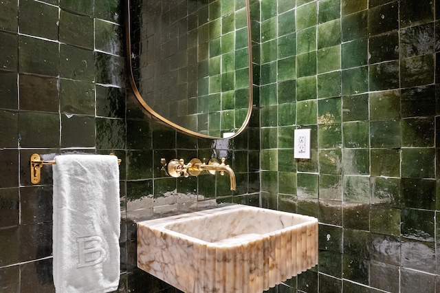 2578 Players Ct, Wellington, FL 33414 - bathroom with sink