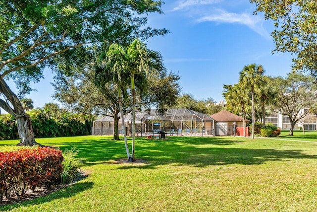 view of yard featuring a lanai