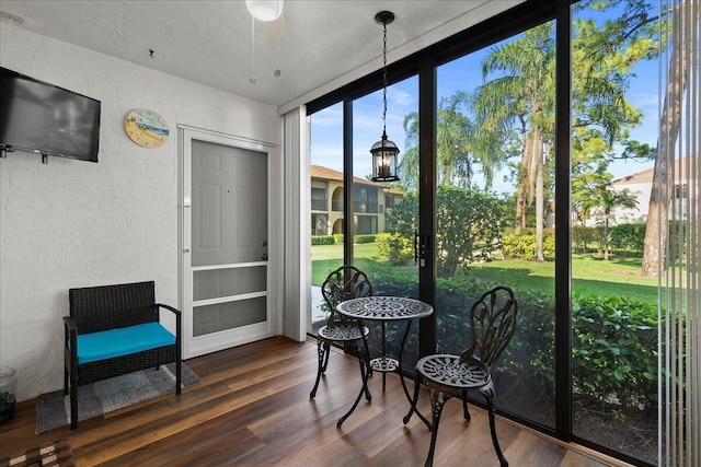 view of sunroom / solarium