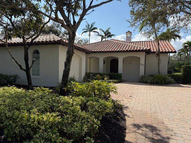 view of mediterranean / spanish-style home