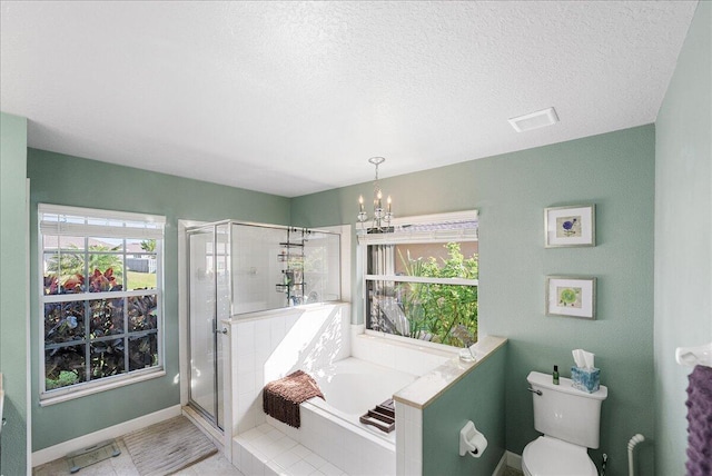 bathroom with toilet, independent shower and bath, a textured ceiling, and a notable chandelier