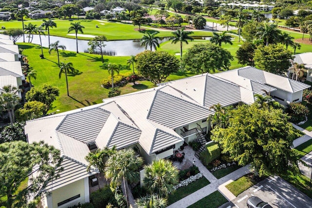 bird's eye view with a water view