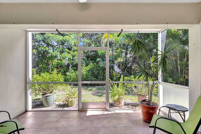 view of sunroom / solarium