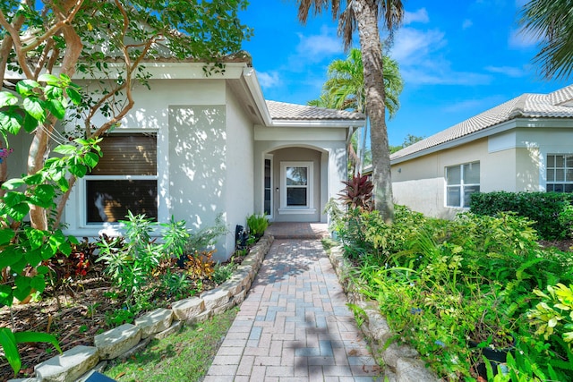 view of property entrance