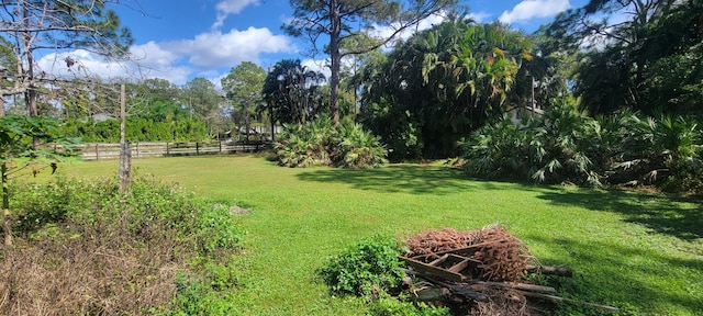 view of yard featuring fence