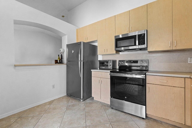 8590 Lineyard Cay, West Palm Beach, FL 33411