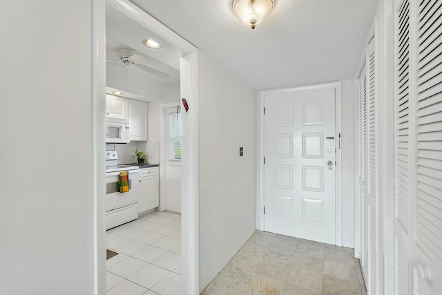 2871 N Ocean Blvd Unit F427, Boca Raton, FL 33431 - view of hall