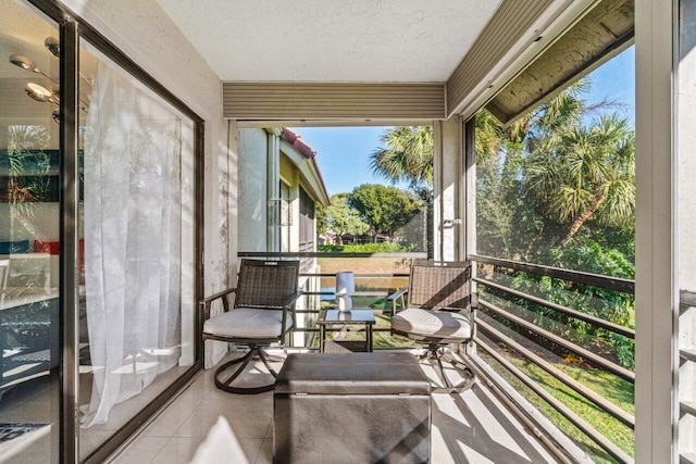 view of sunroom / solarium