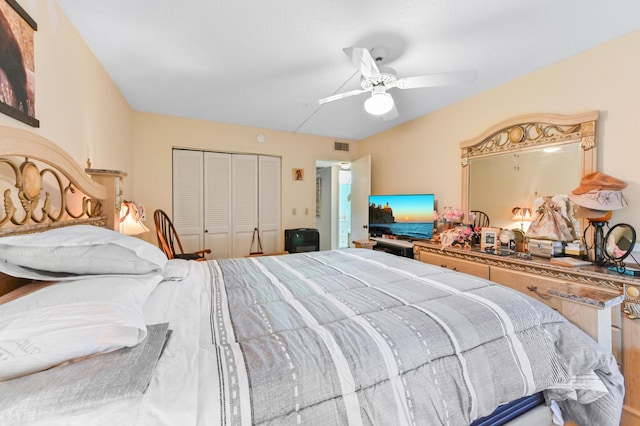 bedroom featuring a closet and ceiling fan