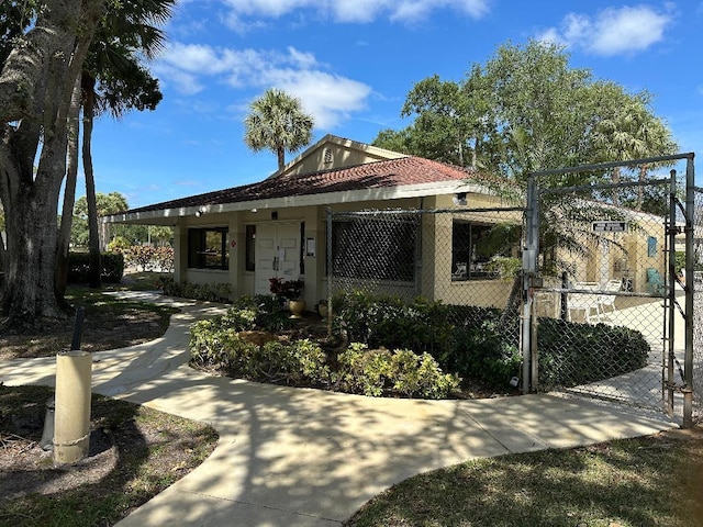 view of front of property