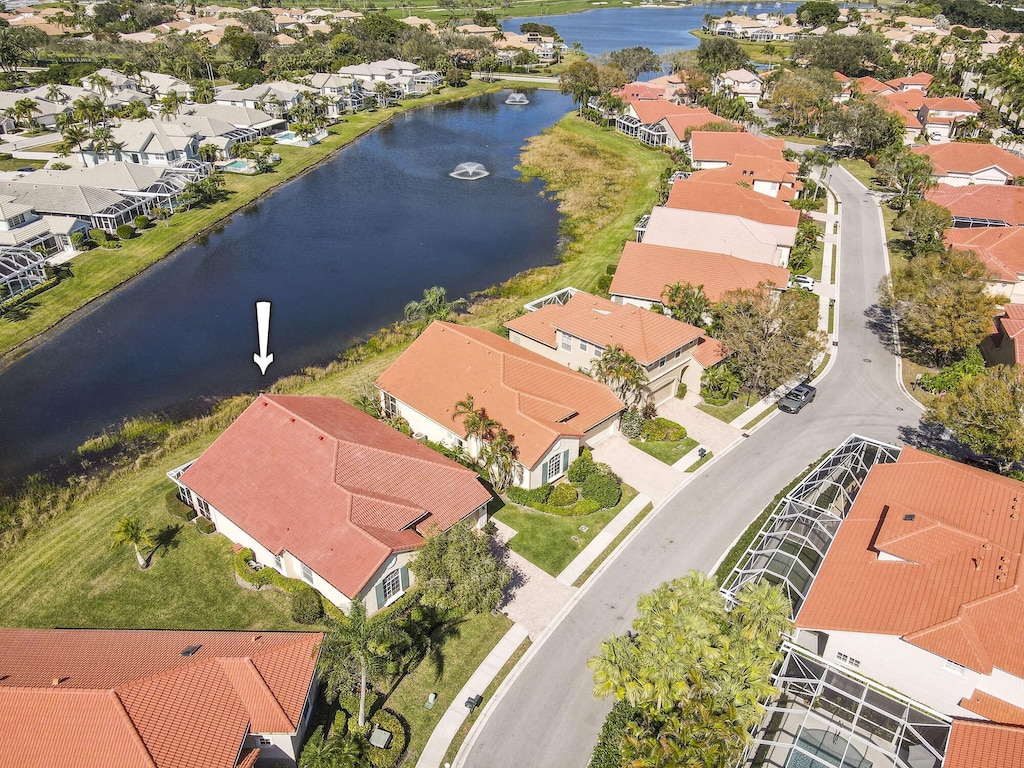 90 Monterey Pointe Dr, Palm Beach Gardens, FL 33418 - birds eye view of property featuring a residential view and a water view