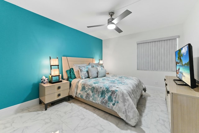 bedroom with ceiling fan