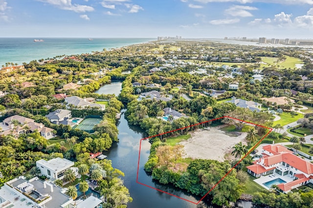 bird's eye view featuring a water view