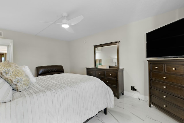 bedroom featuring ceiling fan