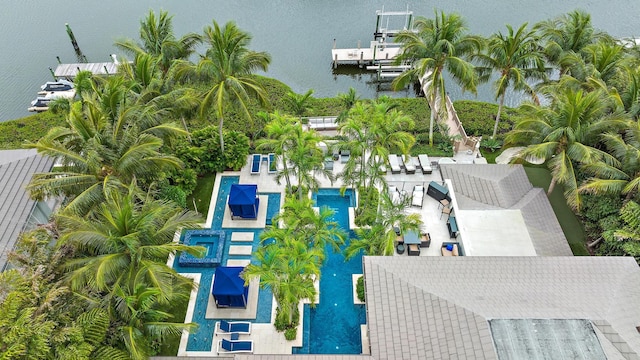 177 Commodore Dr, Jupiter, FL 33477 - bird's eye view of a nearby body of water and a pool