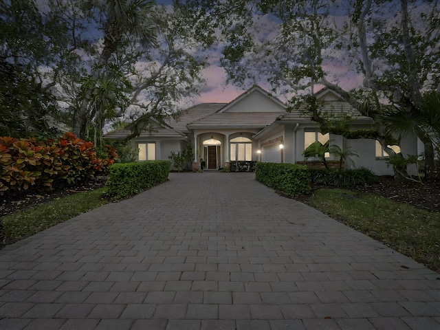 view of front facade with a garage