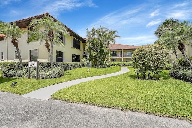 exterior space featuring a yard